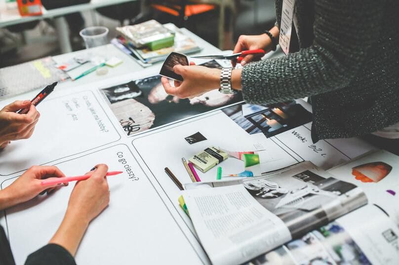 si no sabes vectorizar imagenes, tenemos los mejores diseñadores graficos.